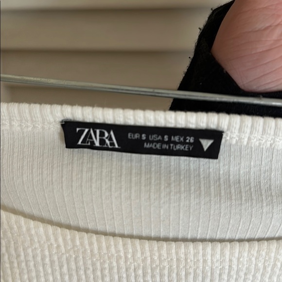 White Ribbed Crop Top - Picture 3 of 3